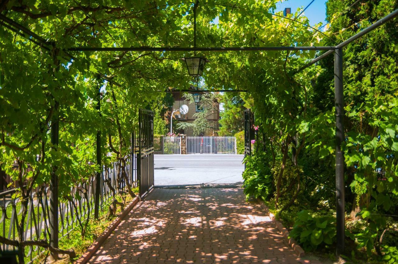 Gorski Vrt Novi Sad Dış mekan fotoğraf